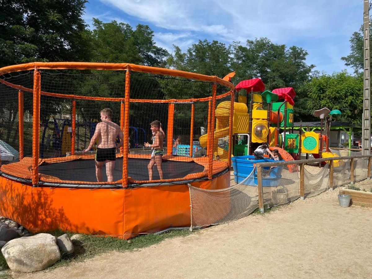 CAMPING PARADIS FAMILY des ISSOUX Lalevade-dʼArdèche Exterior foto